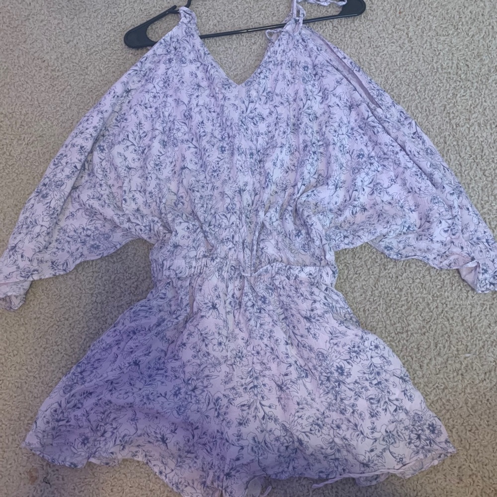 off the shoulder romper !!
